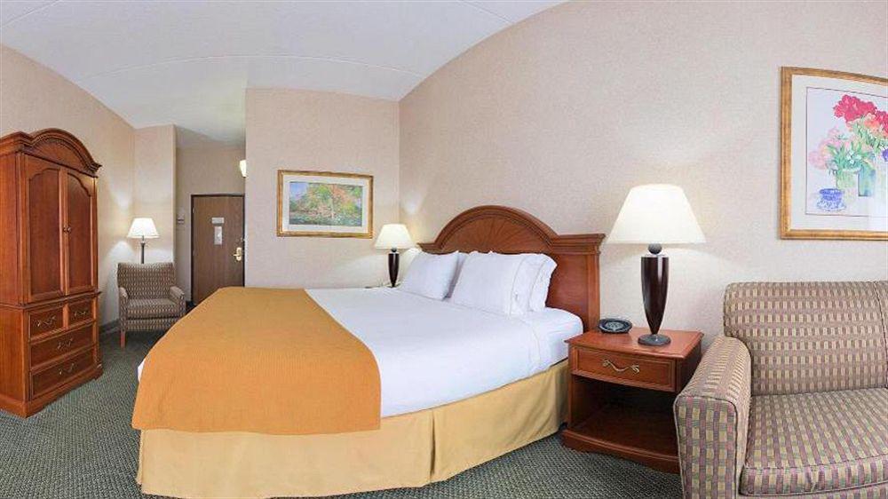 Holiday Inn Express Hotel Pittsburgh-North/Harmarville By Ihg Exterior photo